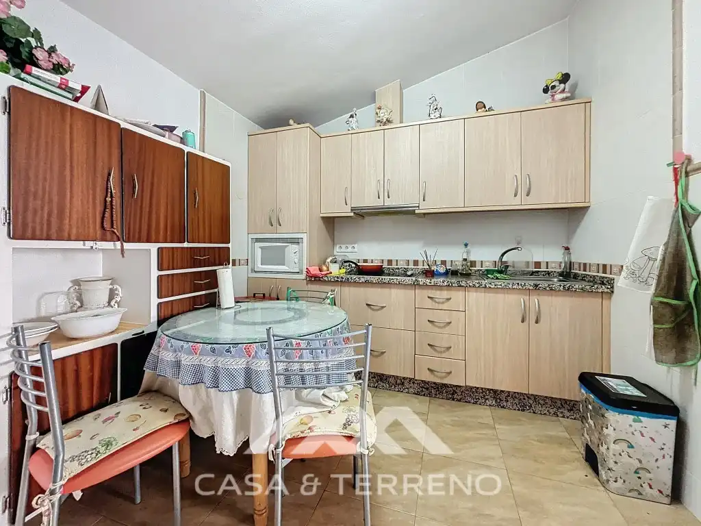 Kitchen of Houses for sale in Sayalonga  with Furnished, Oven and Washing machine