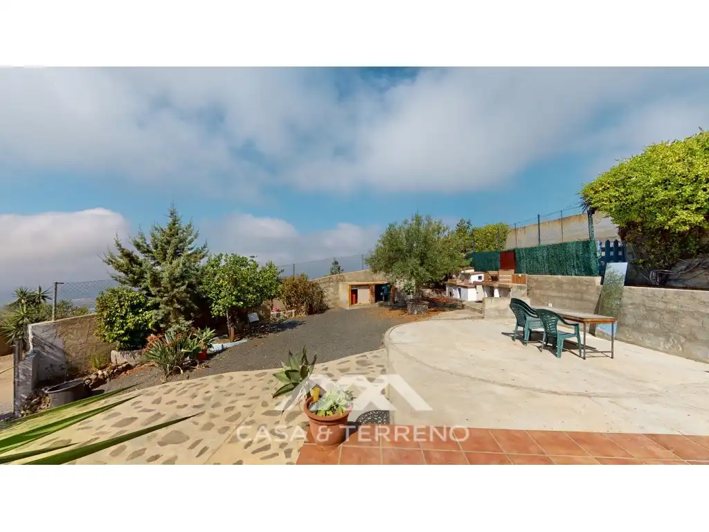 Jardí de Casa o xalet en venda en Arenas amb Aire condicionat, Jardí privat i Terrassa