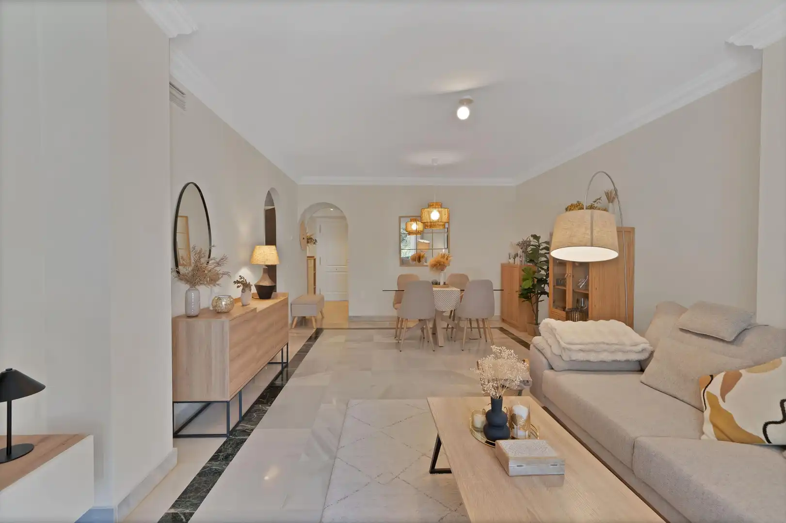 Sala de estar de Apartamento en venta en Marbella con Aire acondicionado, Calefacción y Jardín privado
