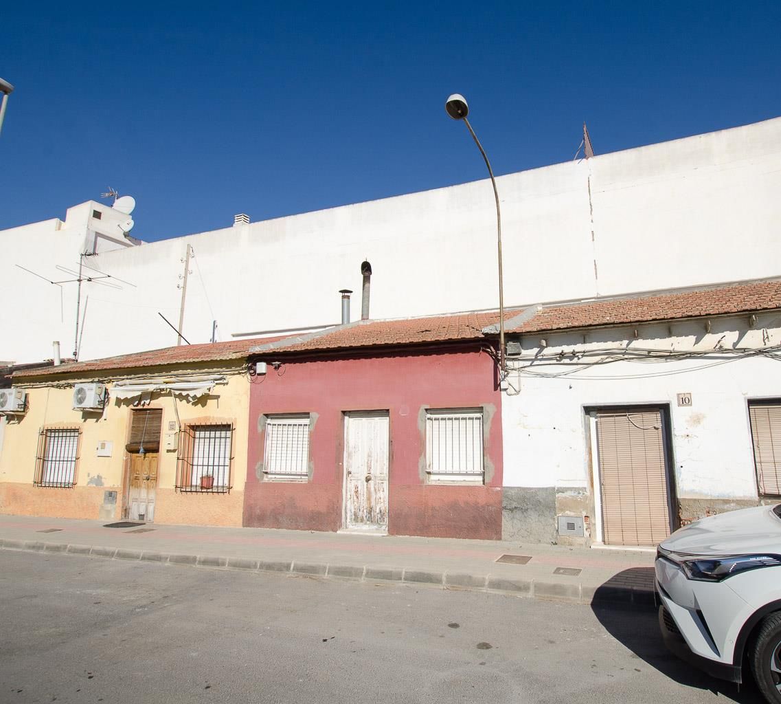 Vista exterior de Casa adosada en venta en Dolores