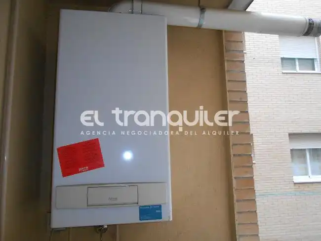Flat for rent in Madrid  with Air Conditioner, Parquet flooring and Swimming Pool