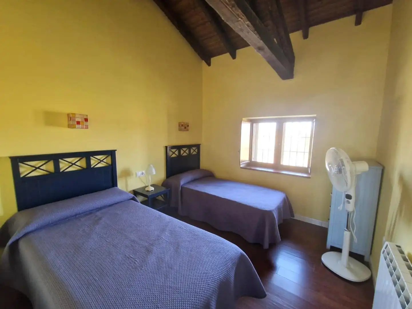 Bedroom of Houses for sale in Oliva de Plasencia  with Air Conditioner, Heating and Private garden