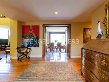 House with balcony for sale in San Rafael