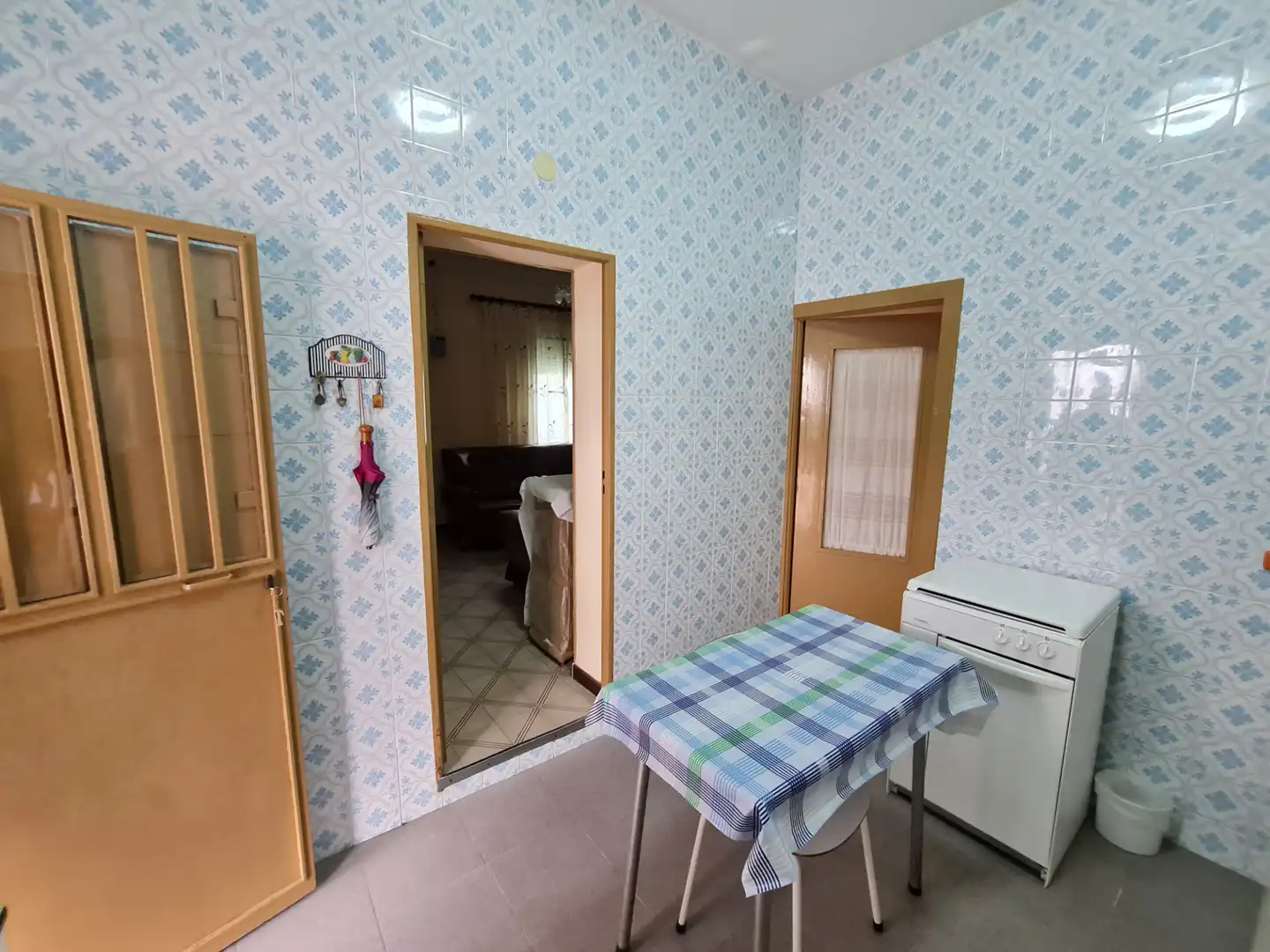 Kitchen of Houses for sale in Camas  with Air Conditioner, Terrace and Storage room