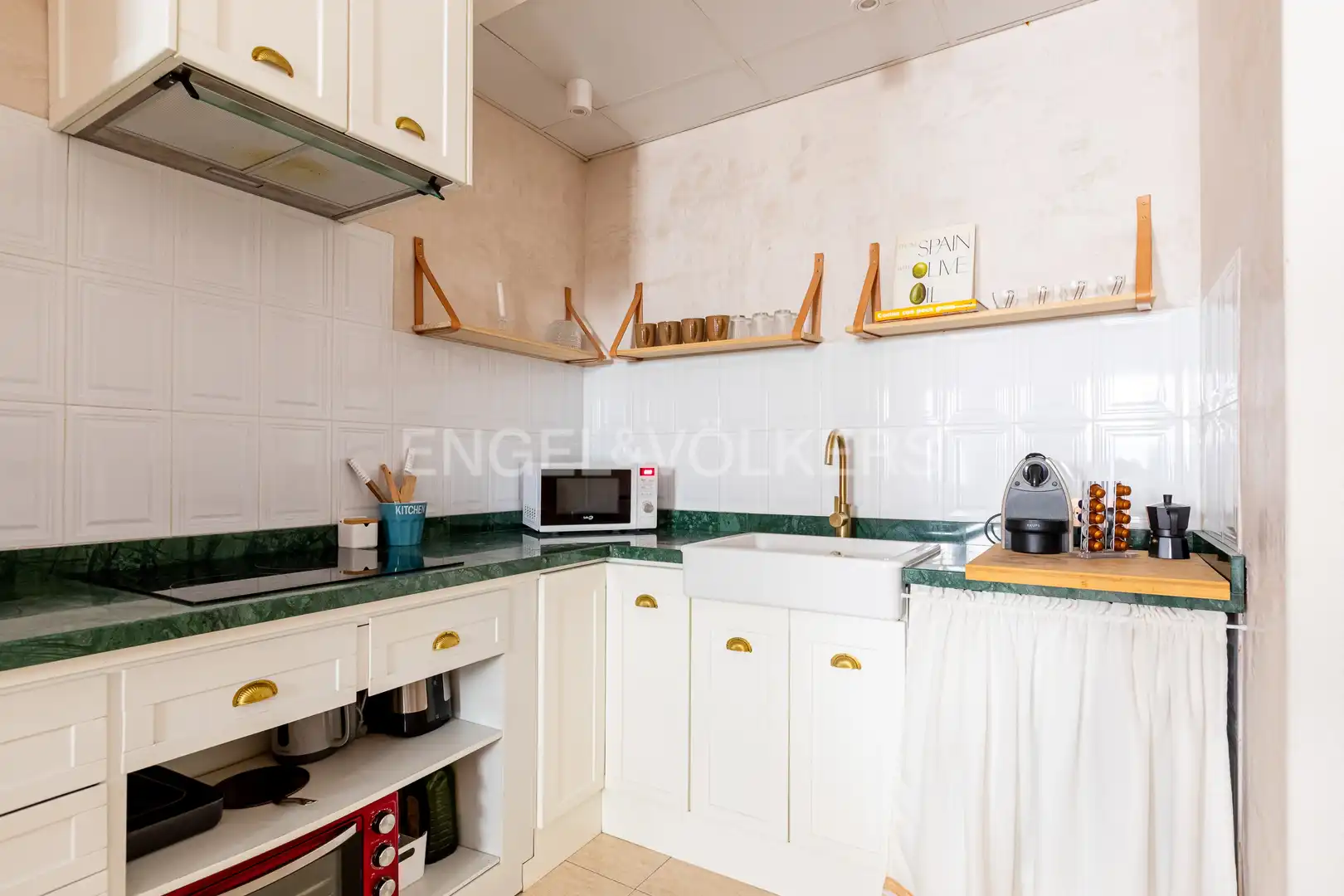Study for rent in Santa Catalina