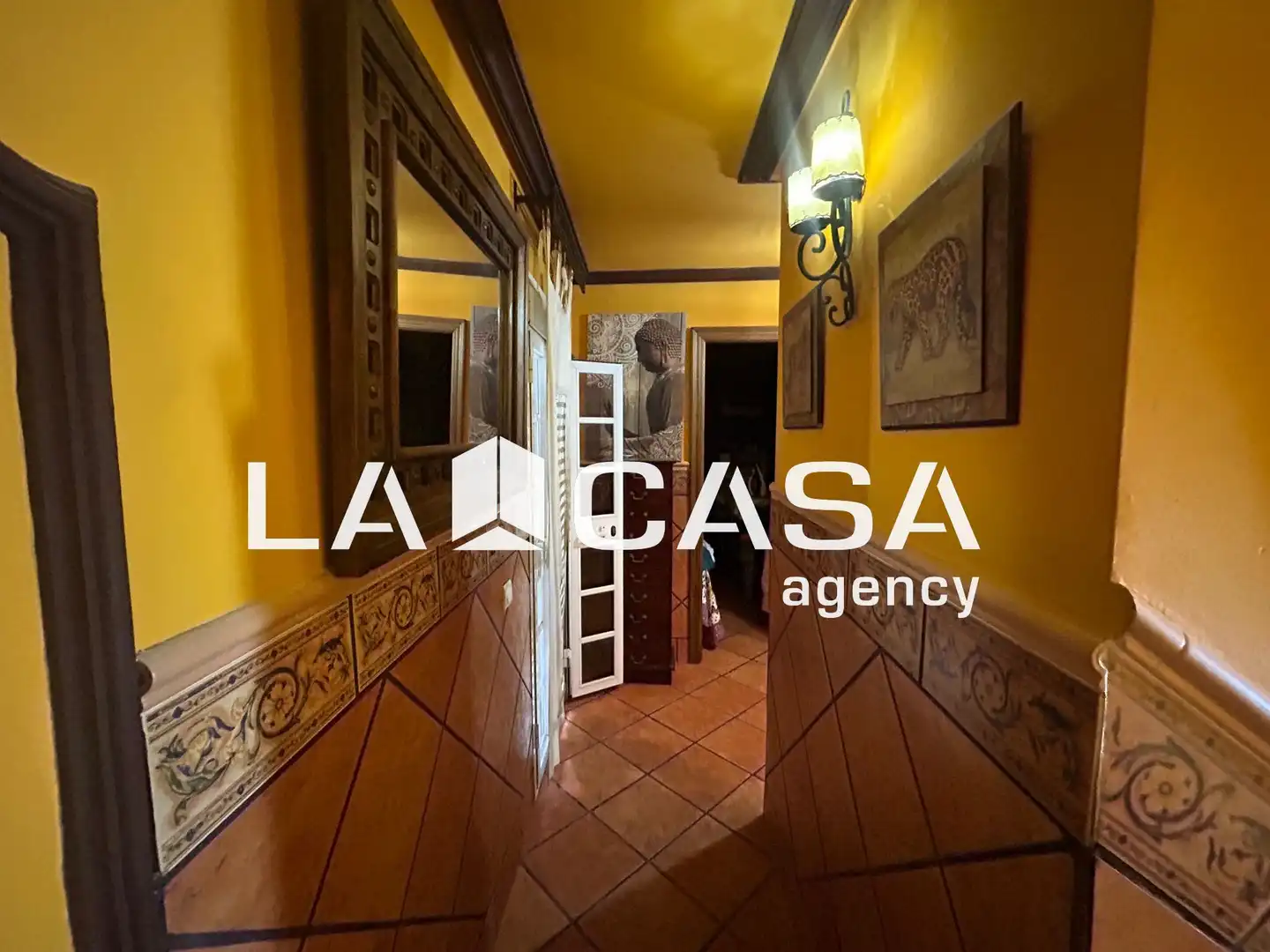 Casa adosada en venda en Algeciras amb Terrassa i Balcó