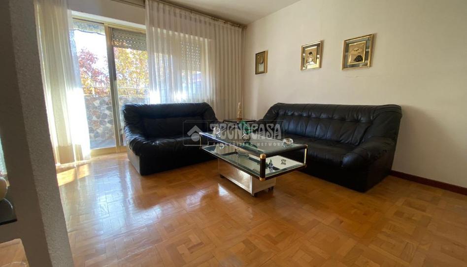 Photo 1 of Flat for sale in Vinateros, Madrid