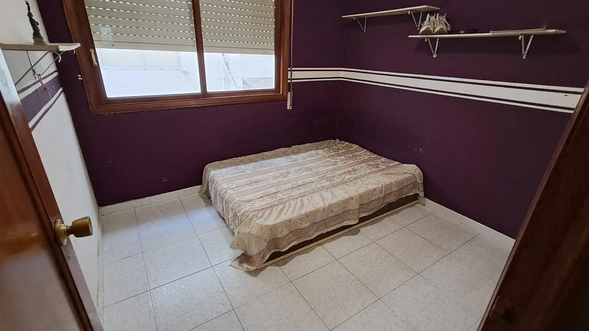Habitación de Piso en venta en Vigo  con Parquet, Trastero y Amueblado