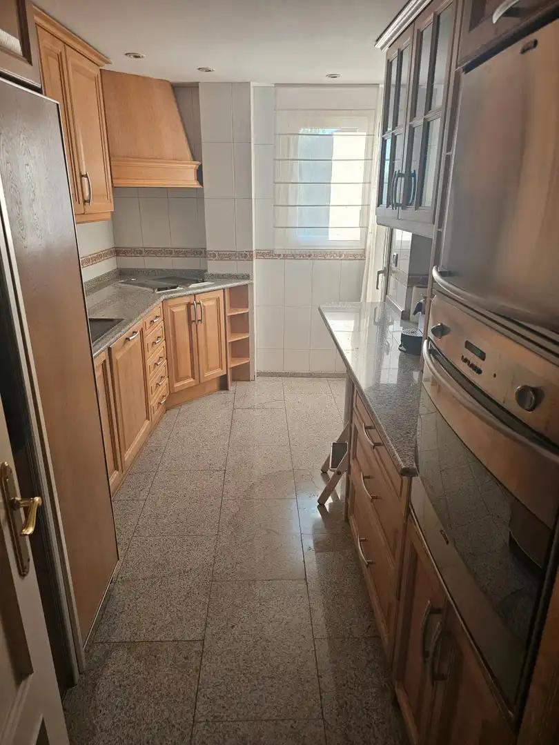 Cuina de Dúplex en venda en Las Rozas de Madrid amb Aire condicionat, Calefacció i Parquet