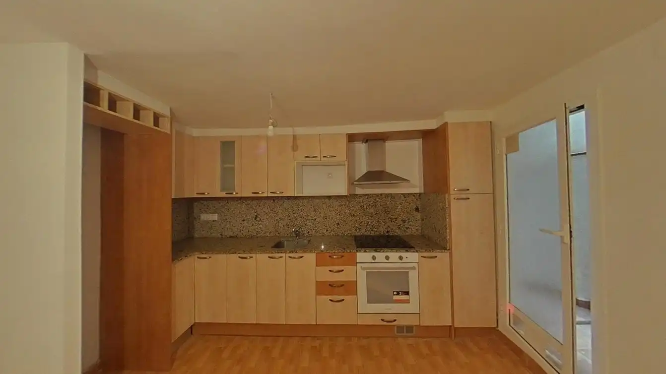 Cuina de Pis en venda en Barcelona amb Parquet