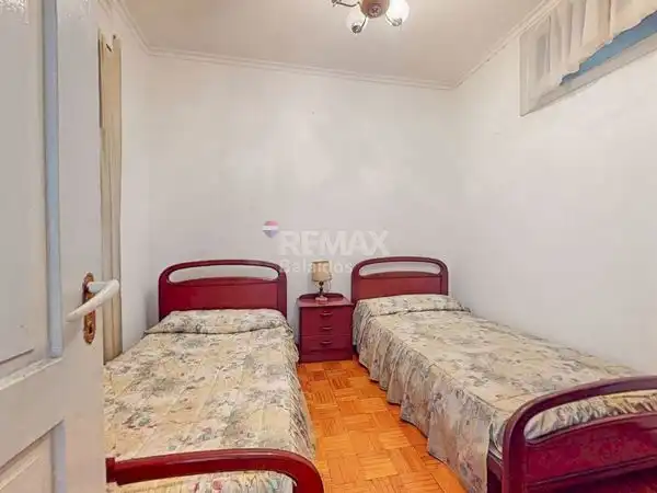 Dormitori de Casa o xalet en venda en Centro Urbano