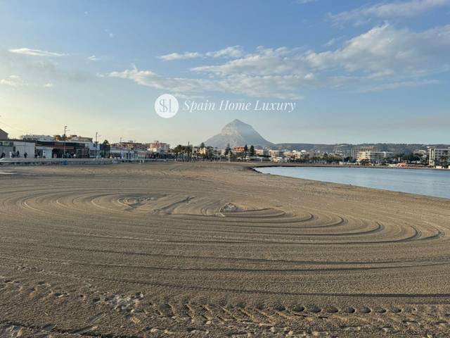 Local comercial en Alquiler en Calle Cristo del Mar en Puerto