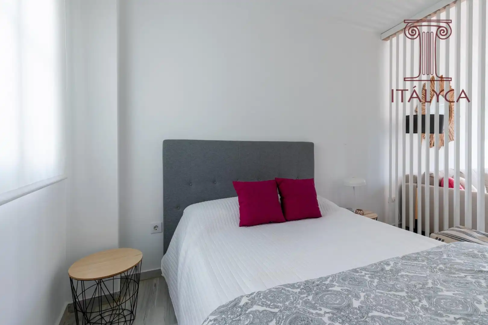 Habitación de Ático en venta en Sevilla con Aire acondicionado, Terraza y Amueblado