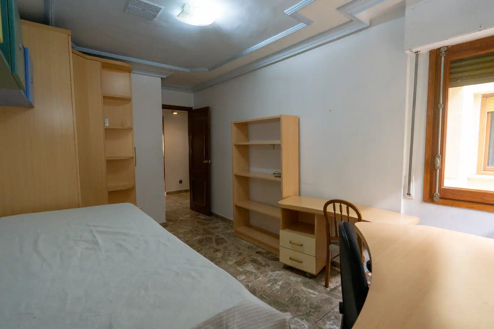 Habitación de Piso en venta en Ibi con Calefacción, Terraza y Trastero