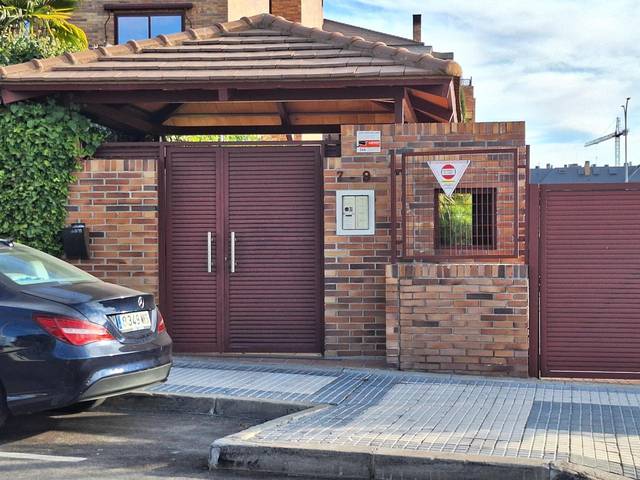 Garaje en Venta en Calle Azafran, 7 en Aravaca