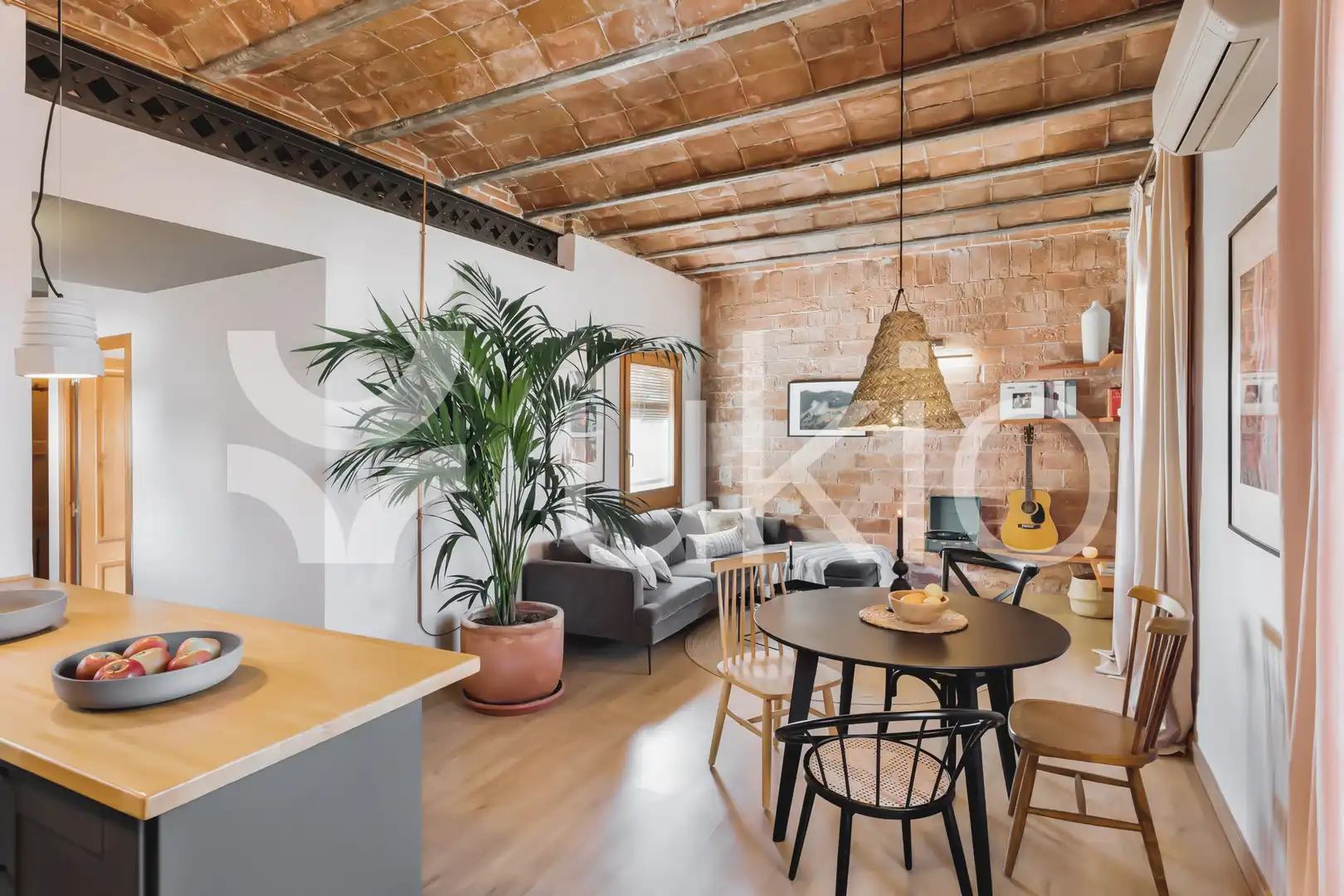 Sala de estar de Ático de alquiler en Barcelona con Aire acondicionado, Calefacción y Terraza