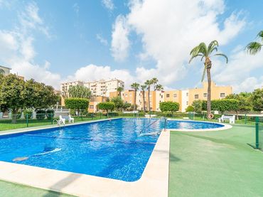 Àtic amb piscina en venda a Nueva Torrevieja - Aguas Nuevas