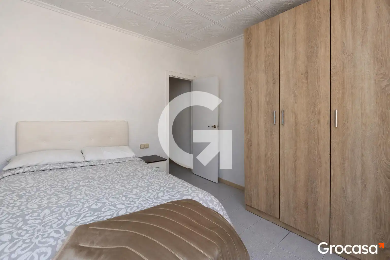 Habitación de Piso en venta en Terrassa con Terraza, Amueblado y TV