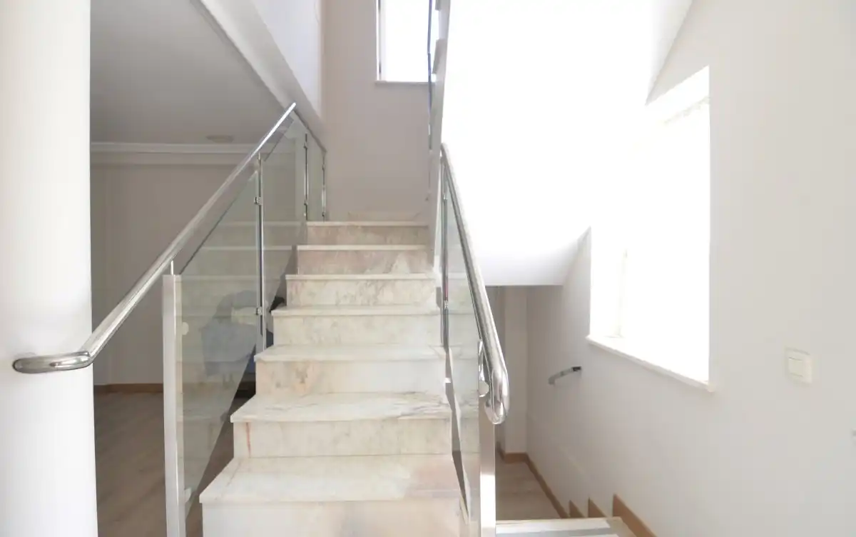 Houses for sale in Calvarrasa de Abajo  with Heating