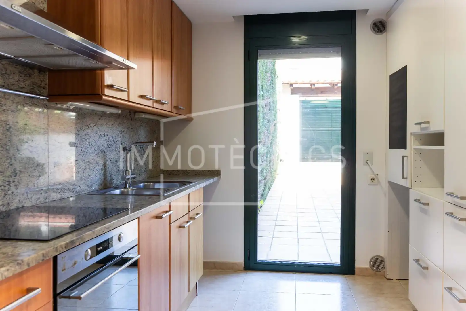 Küche von Einfamilien-Reihenhaus zum Verkauf in La Garriga mit Heizung und Terrasse