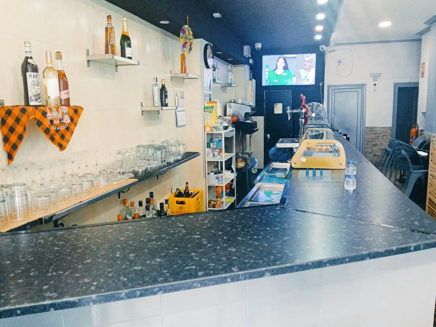 Local de alquiler en Zaragoza con Aire acondicionado y Amueblado