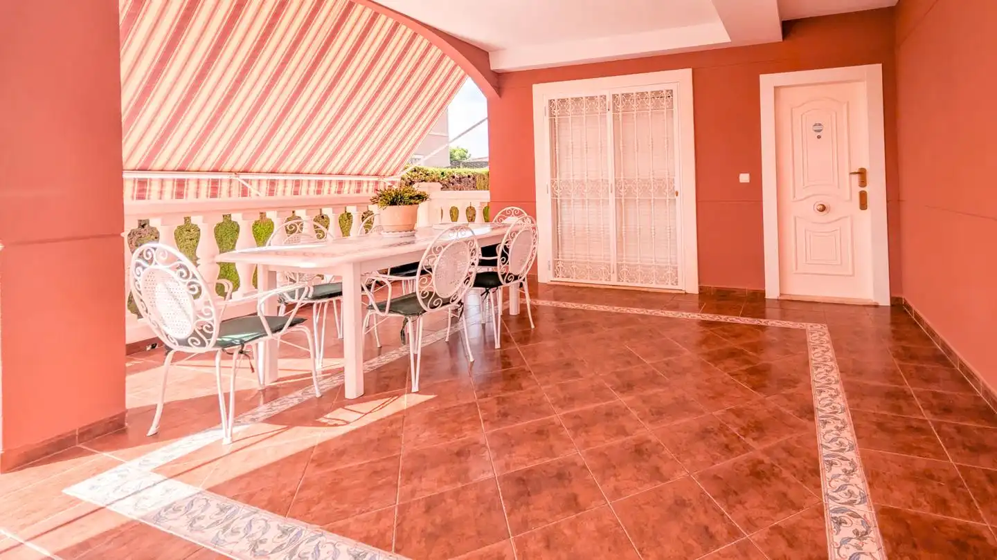 Terrassa de Casa o xalet en venda en Elche / Elx amb Aire condicionat, Jardí privat i Terrassa