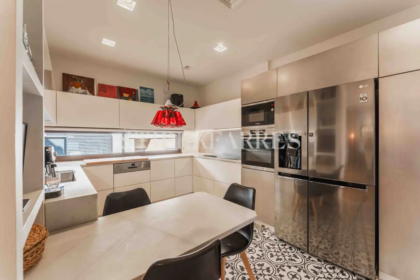 Cocina de Casa adosada en venta en Barcelona con Aire acondicionado, Calefacción y Jardín privado