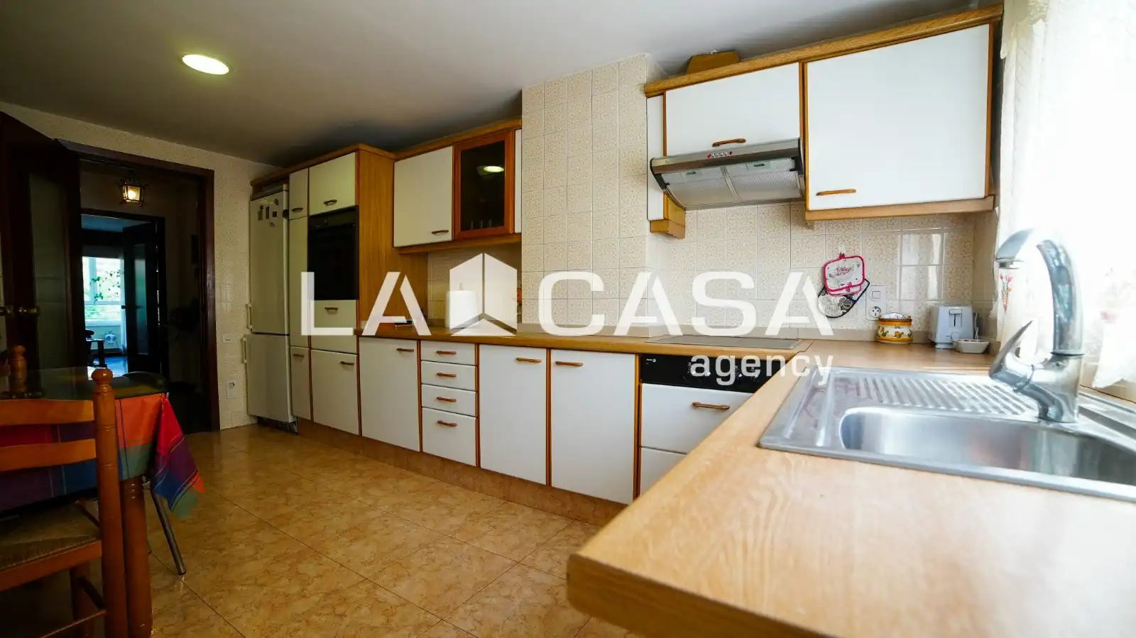 Kitchen of Flat for rent in Valencia  with Air Conditioner, Furnished and Oven