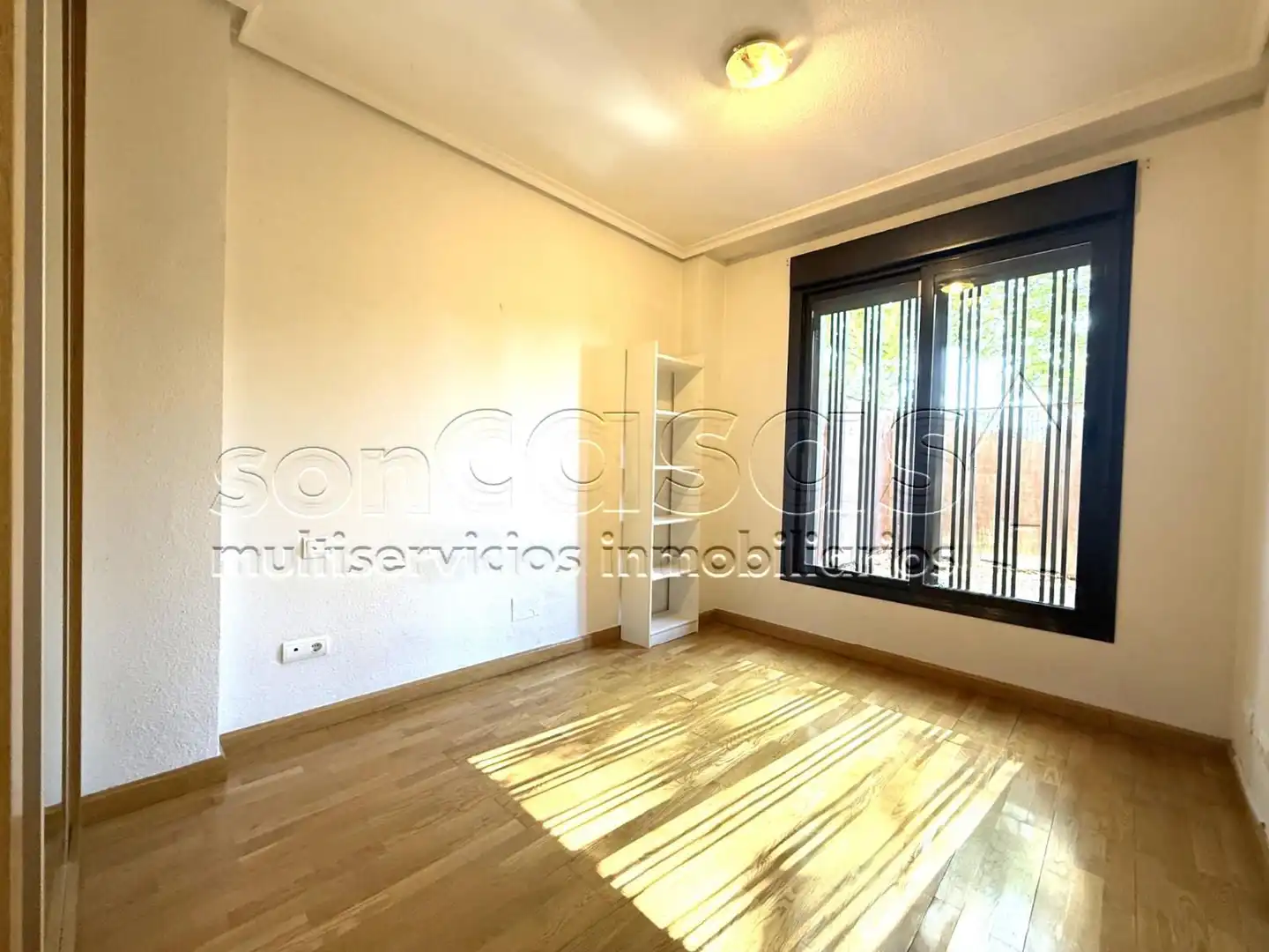 Habitación de Apartamento en venta en Madrid con Aire acondicionado, Calefacción y Parquet