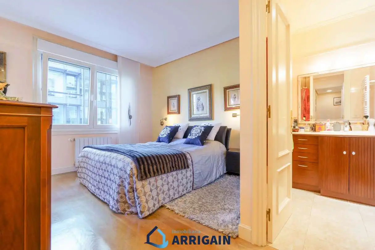Habitación de Piso en venta en Donostia - San Sebastián  con Aire acondicionado, Calefacción y Terraza