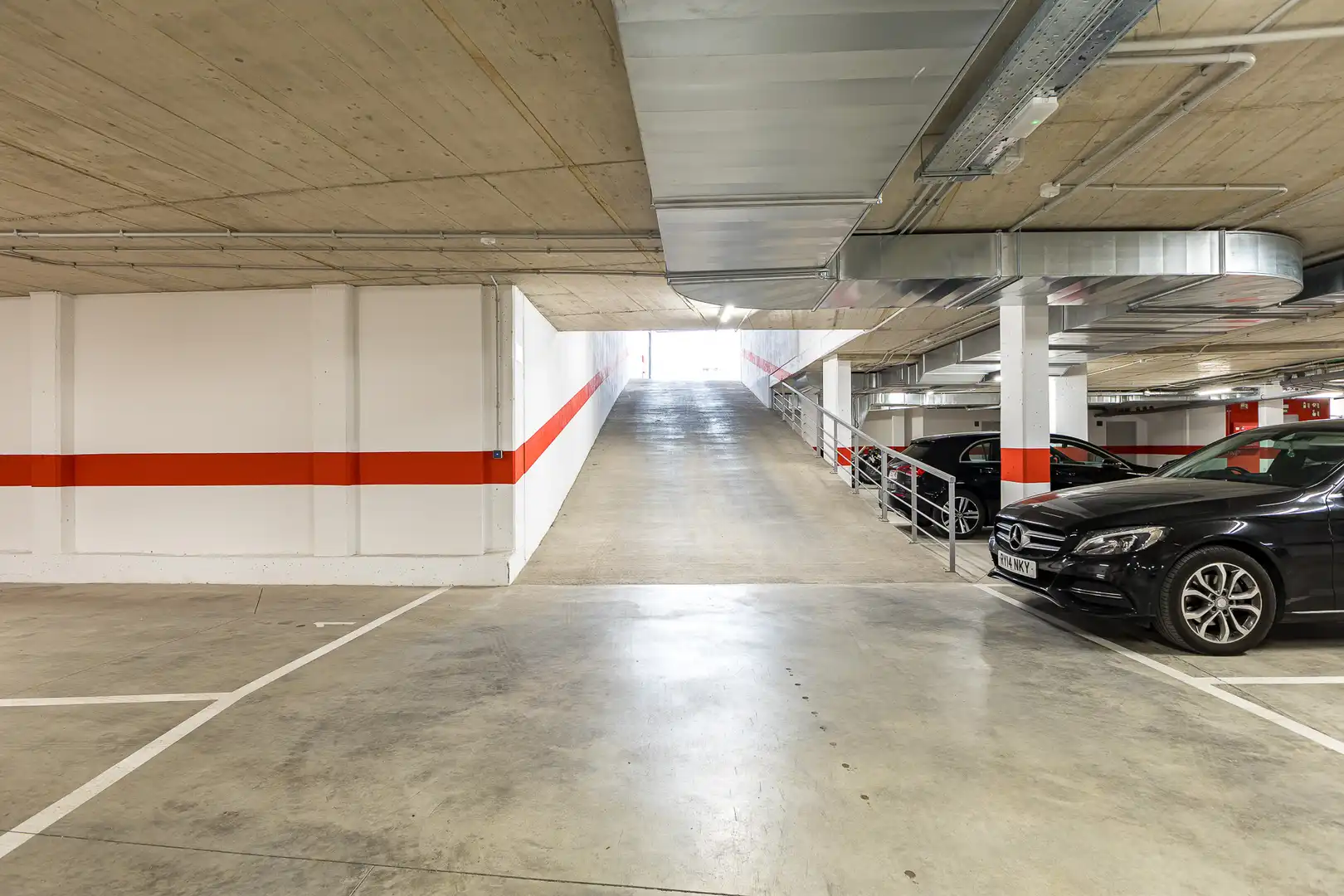 Parking of Apartments for sale in Vilanova i la Geltrú  with Air Conditioner, Heating and Storage room