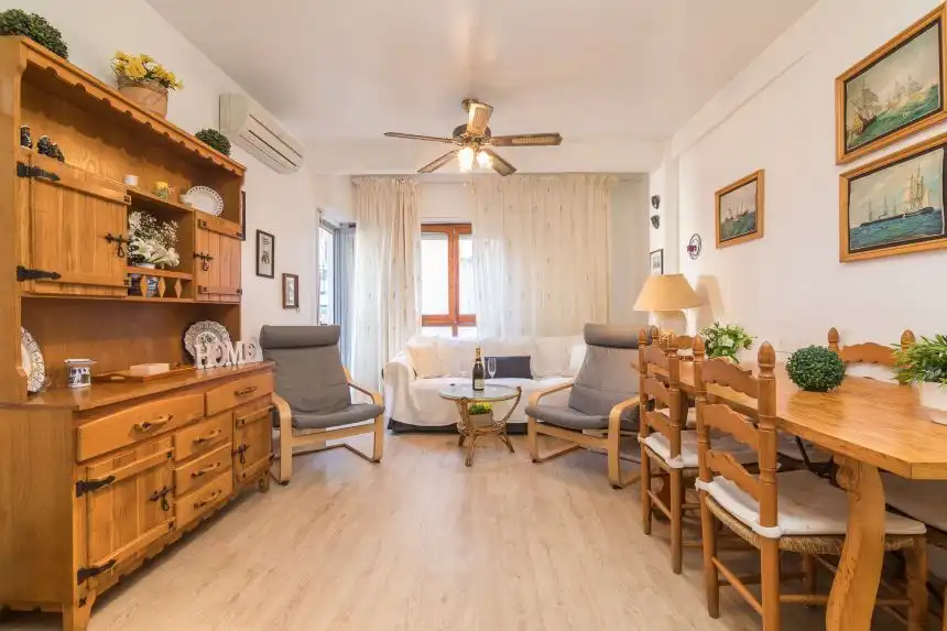 Wohnung mit Aufzug zum Verkauf in Calle Francisco Marina 31, imagen 3