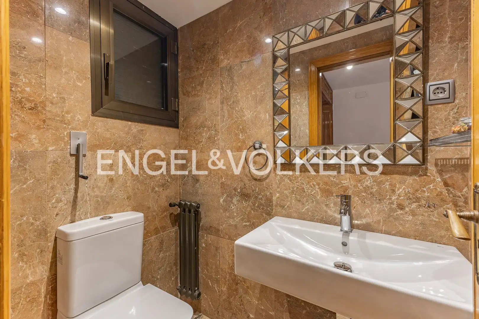 Comedor de Casa o chalet de alquiler en Sant Cugat del Vallès con Calefacción, Jardín privado y Parquet