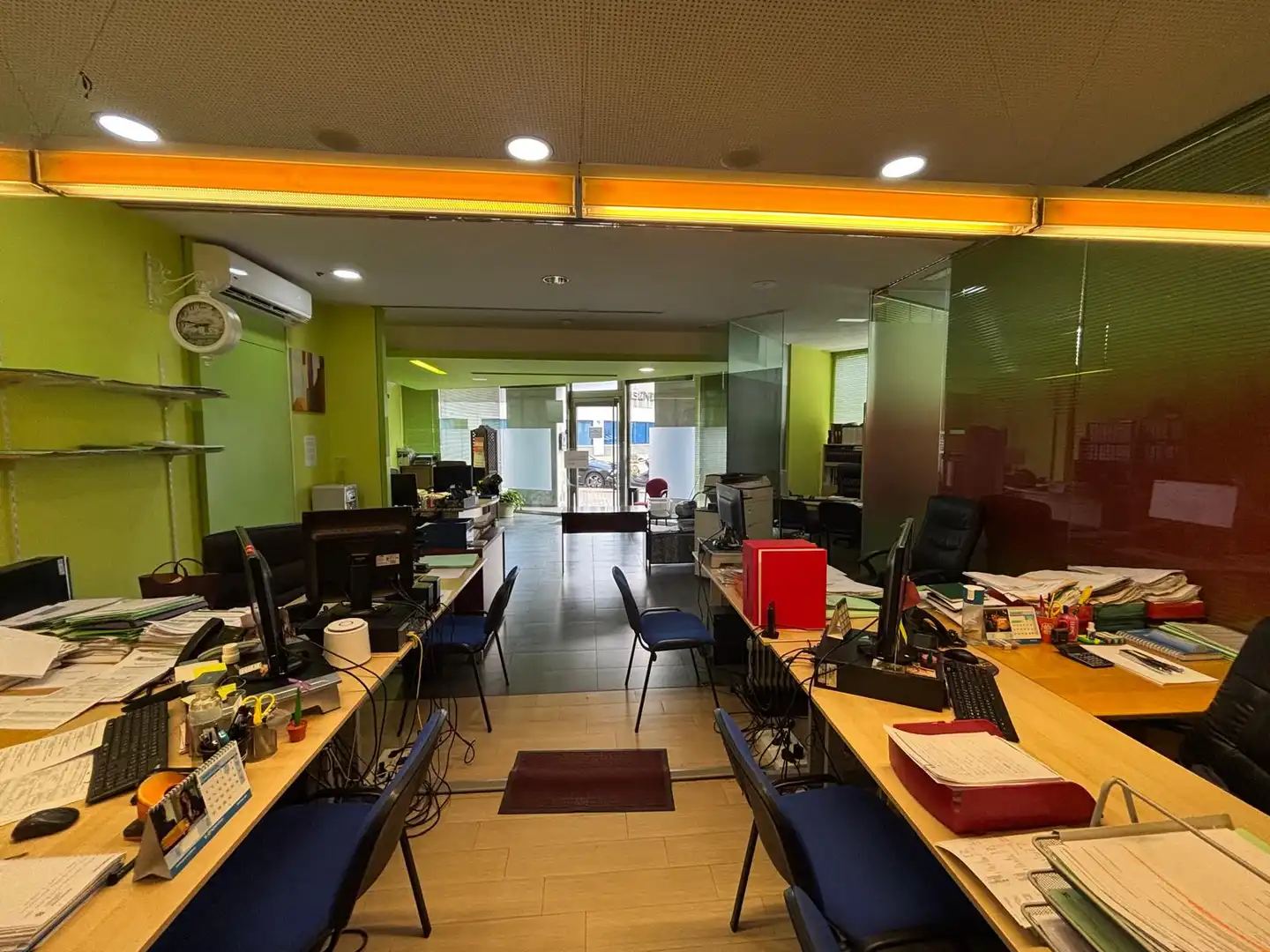 Commercial properties for sale in Sevilla  with Air Conditioner