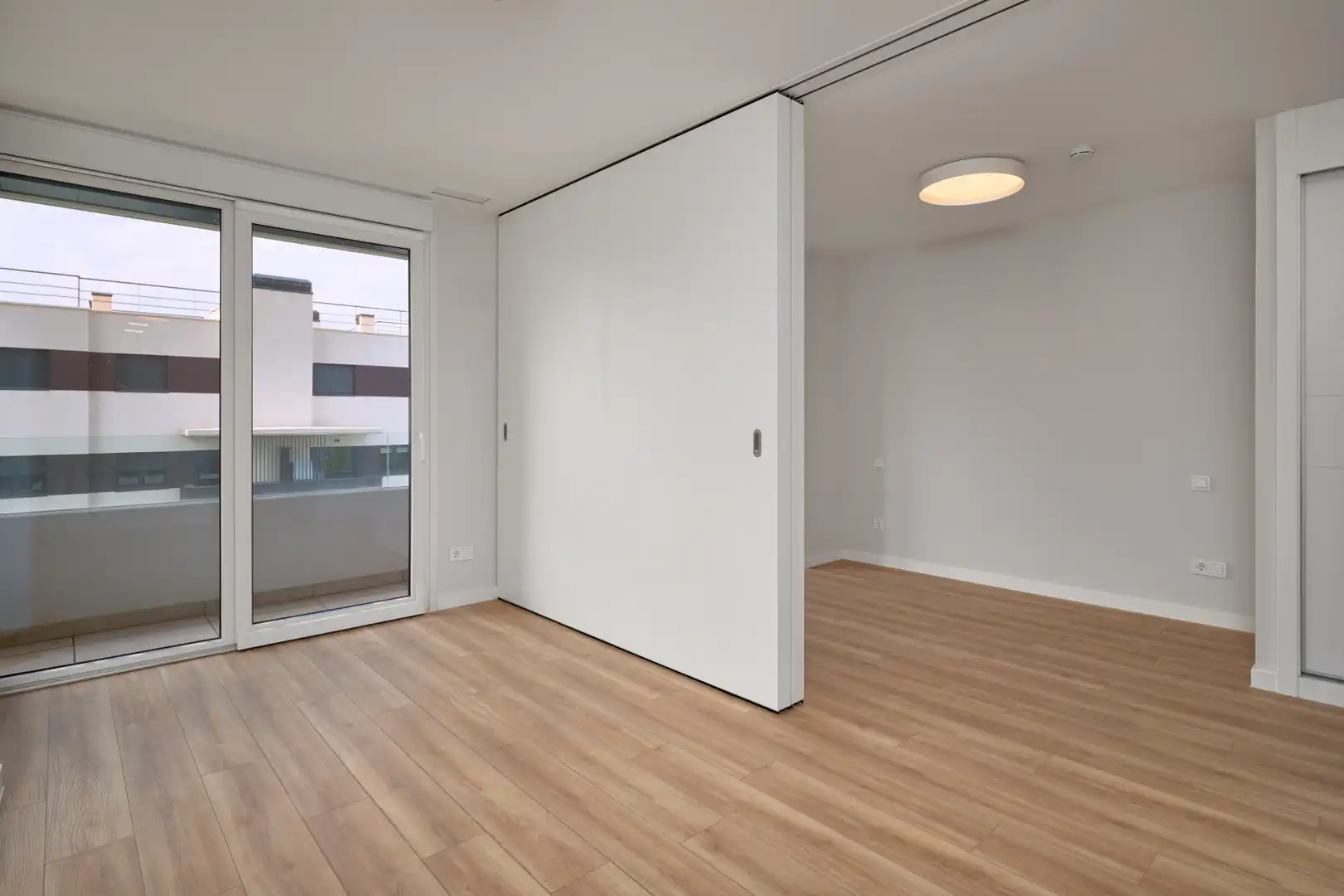 Schlafzimmer von Wohnung zur Miete in Madrid mit Klimaanlage, Terrasse und Abstellraum