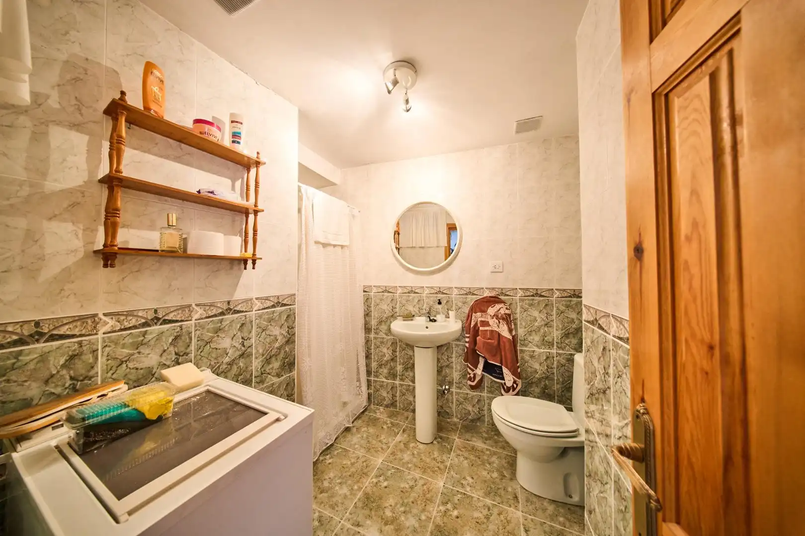 Bathroom of Houses for sale in Busquístar  with Terrace, Storage room and Balcony