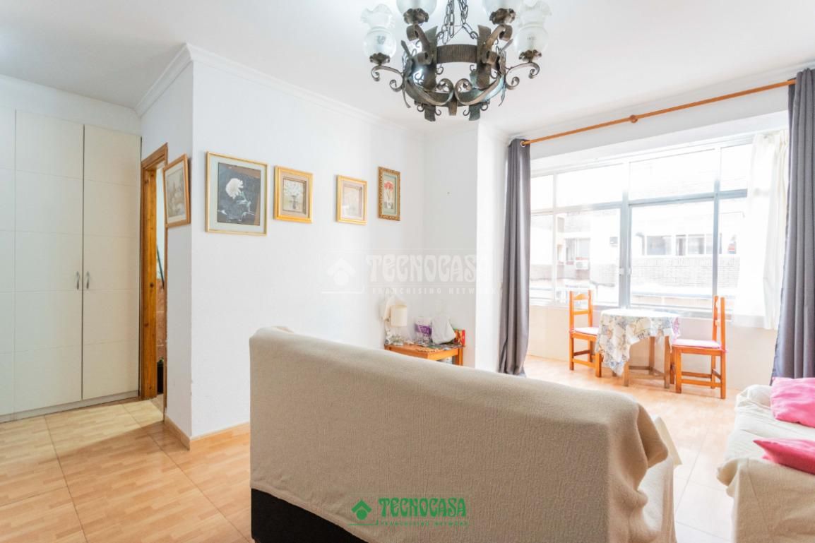 Study for sale in Calle Dr. Aráez Pacheco, Oliveros - Altamira