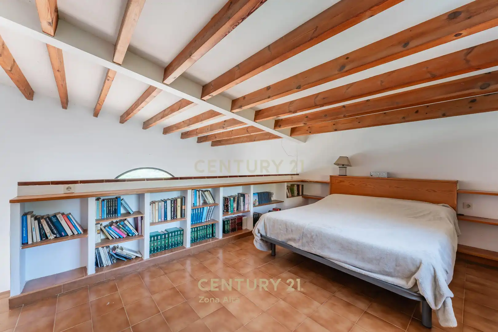 Dormitori de Casa o xalet en venda en Castellví de la Marca amb Piscina
