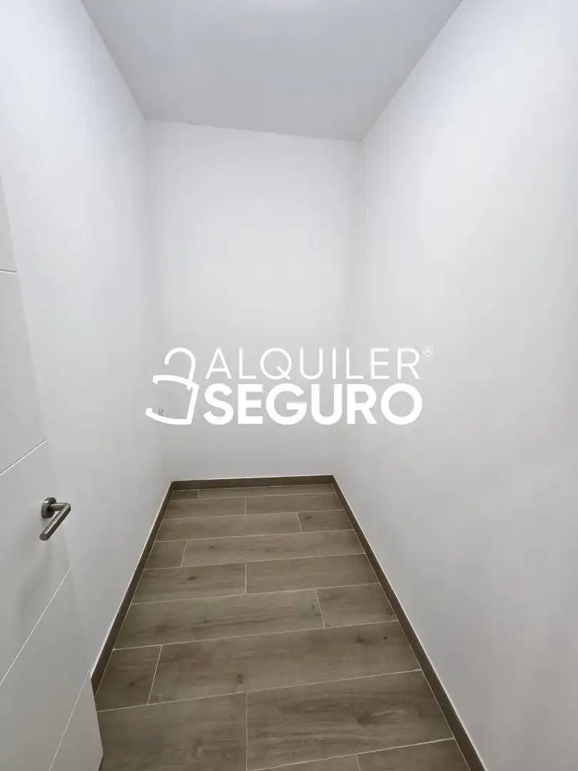 Wohnung zur Miete in Coslada mit Klimaanlage, Heizung und Möbliert