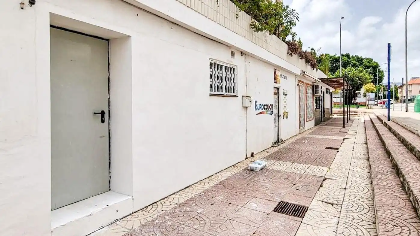 Vista exterior de Local en venta en Gandia con Terraza