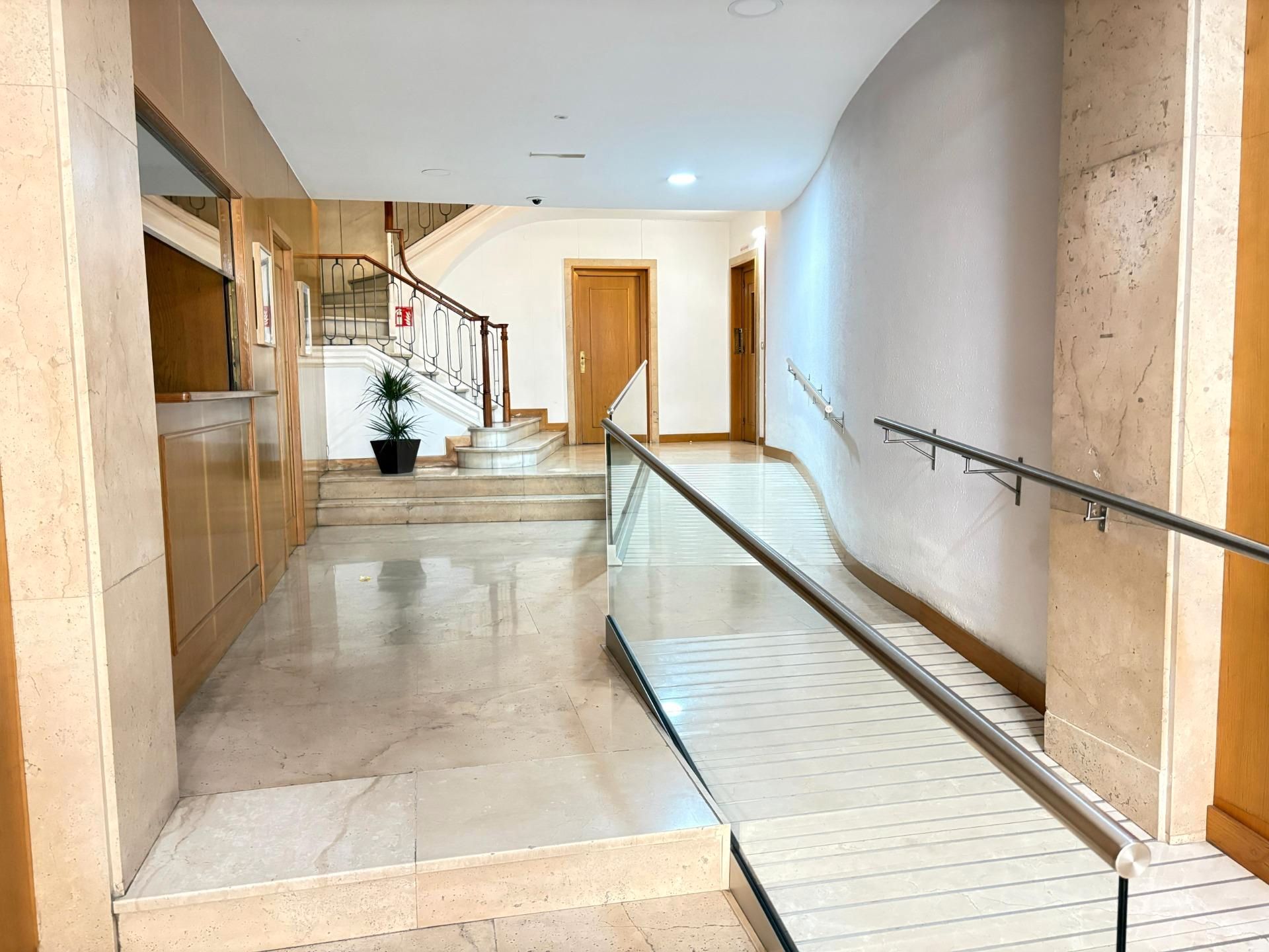 Apartamento en venta en  Barcelona Capital con Alarma