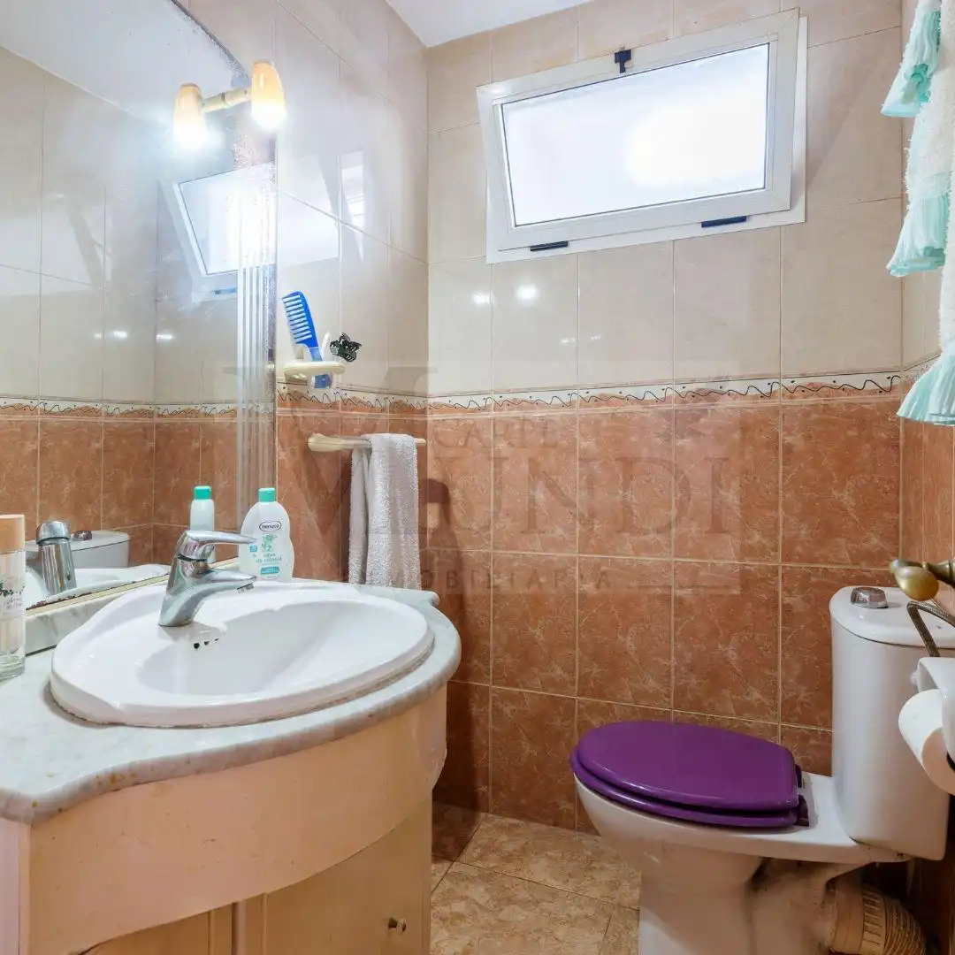 Badezimmer von Maisonette zum Verkauf in La Oliva mit Heizung, Terrasse und Abstellraum