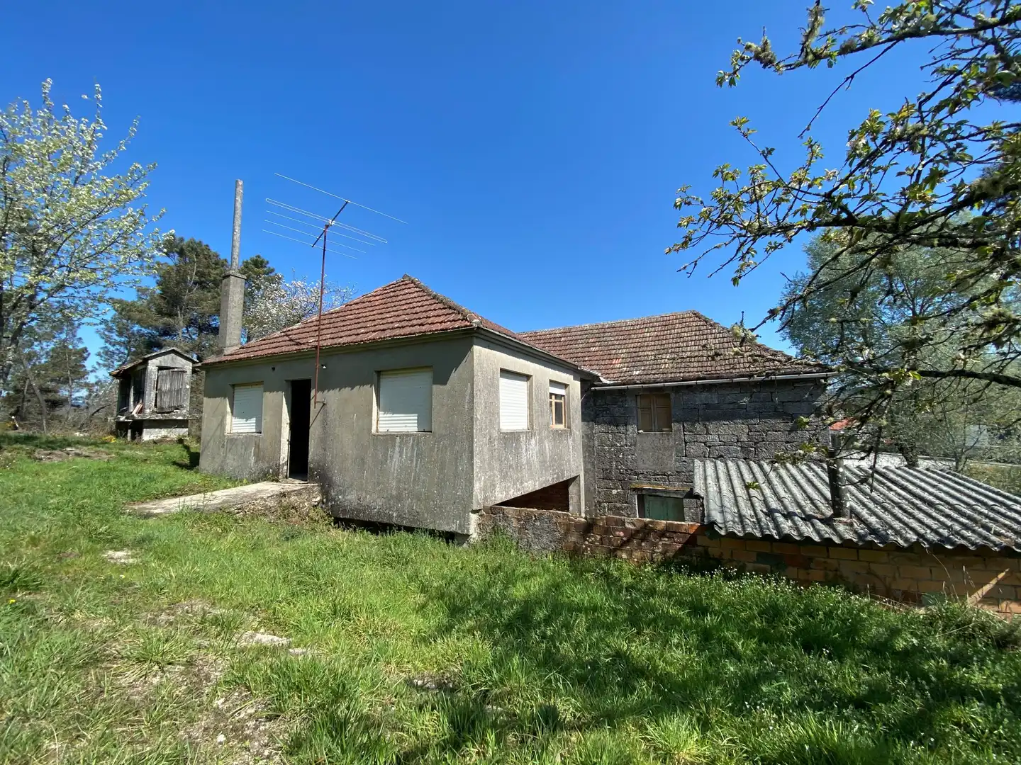 Casa con jardín en venta en O Irixo, imagen 2