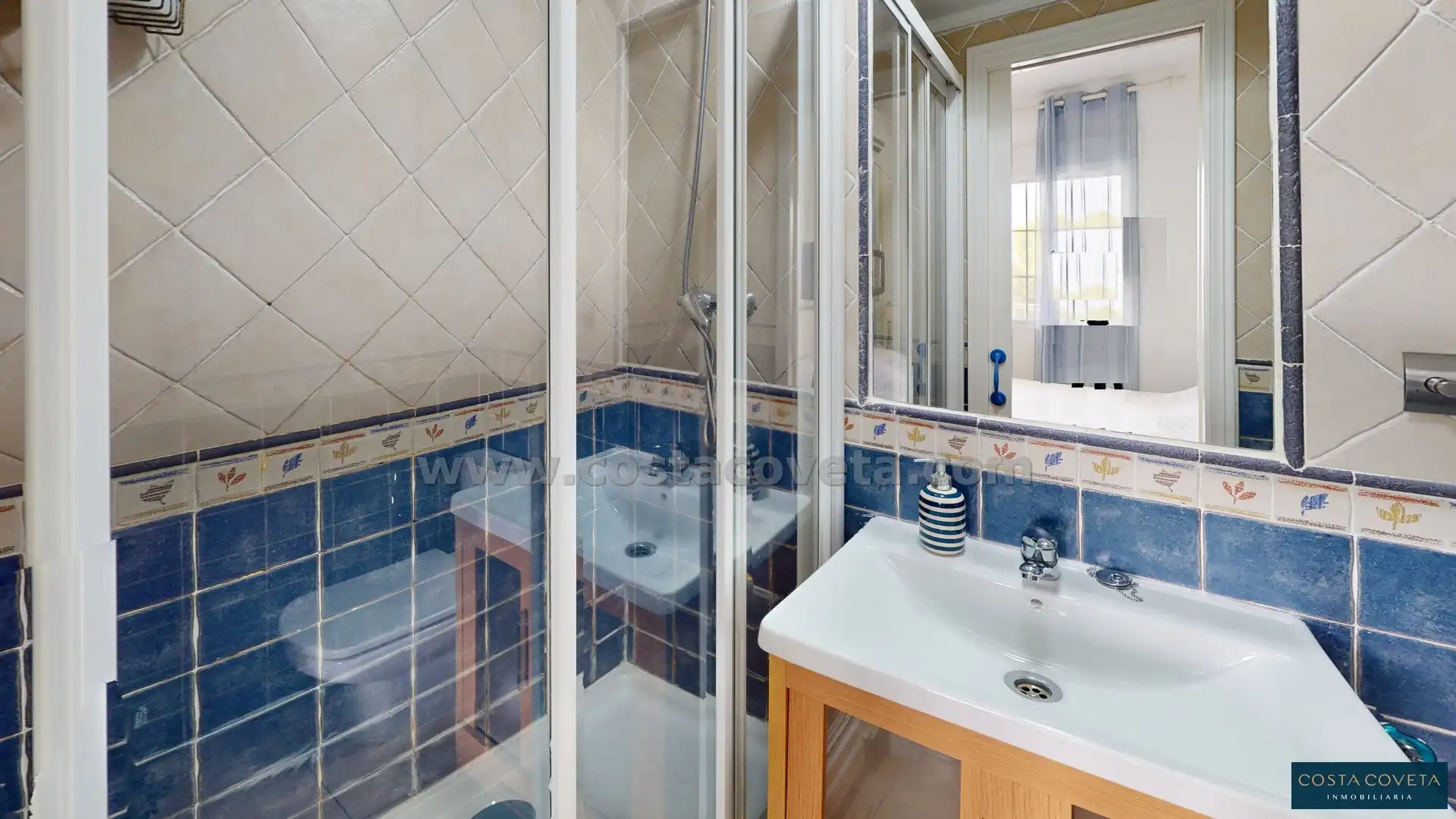 Bathroom of Apartments for sale in El Campello  with Air Conditioner, Terrace and Swimming Pool