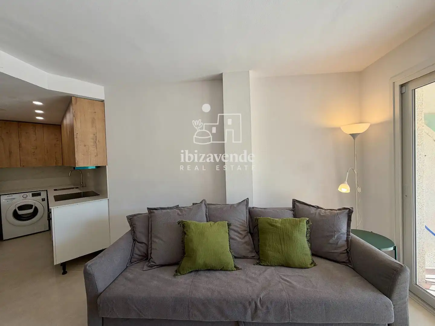 Exterior view of Flat for rent in Sant Josep de sa Talaia  with Air Conditioner, Heating and Private garden