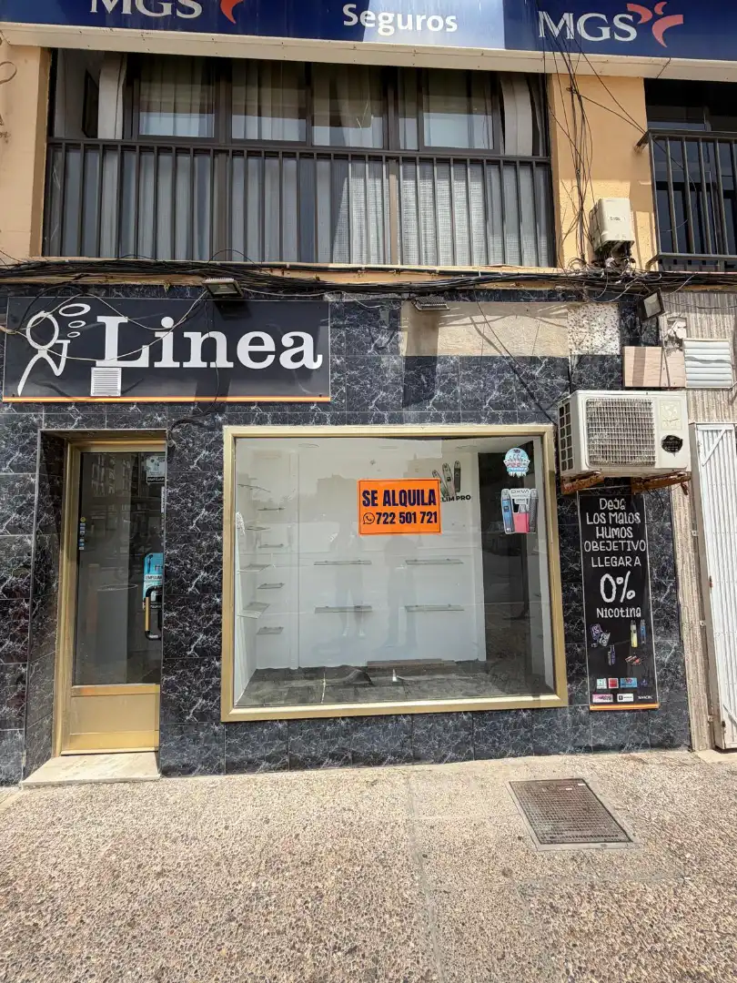 Local de lloguer en La Línea de la Concepción