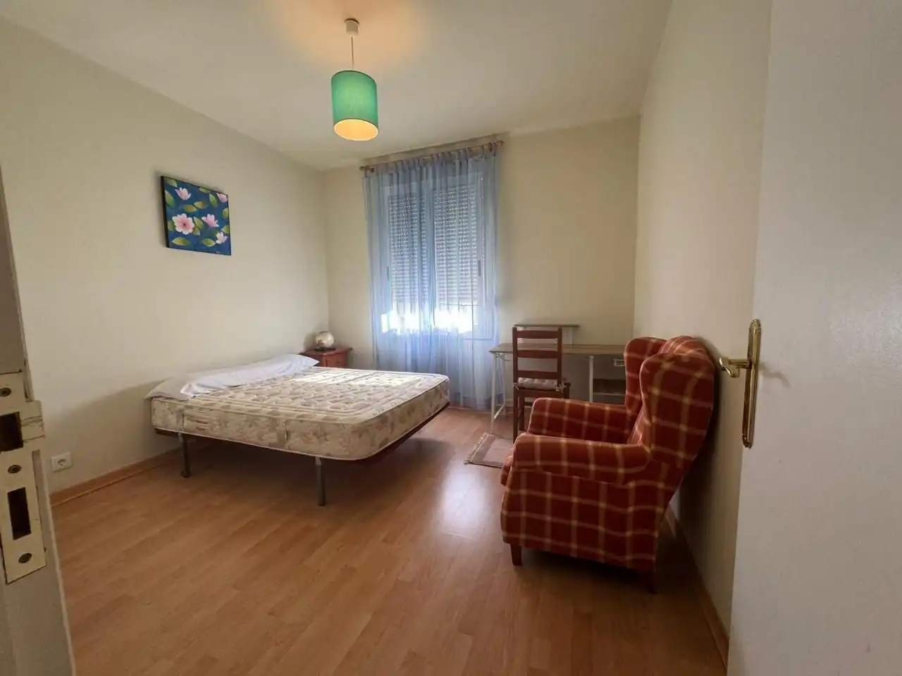 Schlafzimmer von Wohnung zur Miete in Vigo  mit Heizung und Möbliert