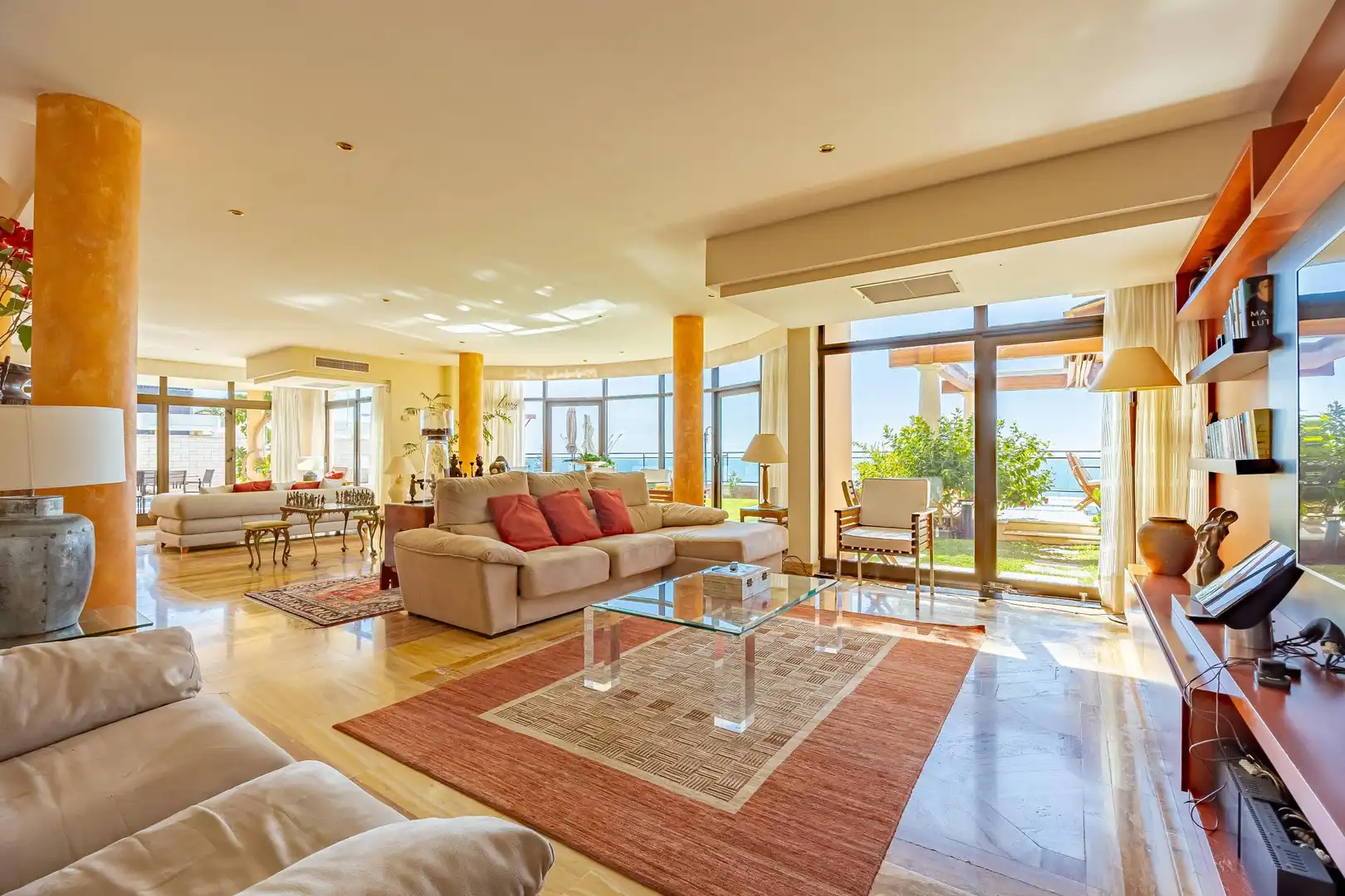 Sala de estar de Casa o chalet en venta en San Bartolomé de Tirajana con Aire acondicionado, Jardín privado y Terraza