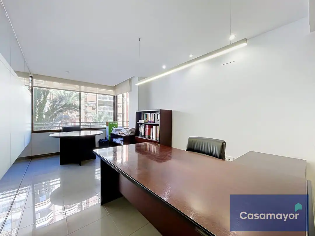 Oficina con ascensor en venta en Avenida Alfonso El Sabio, imagen 11