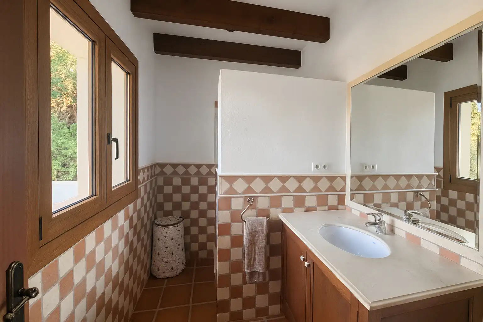 Baño de Casa o chalet en venta en Istán con Aire acondicionado, Jardín privado y Piscina